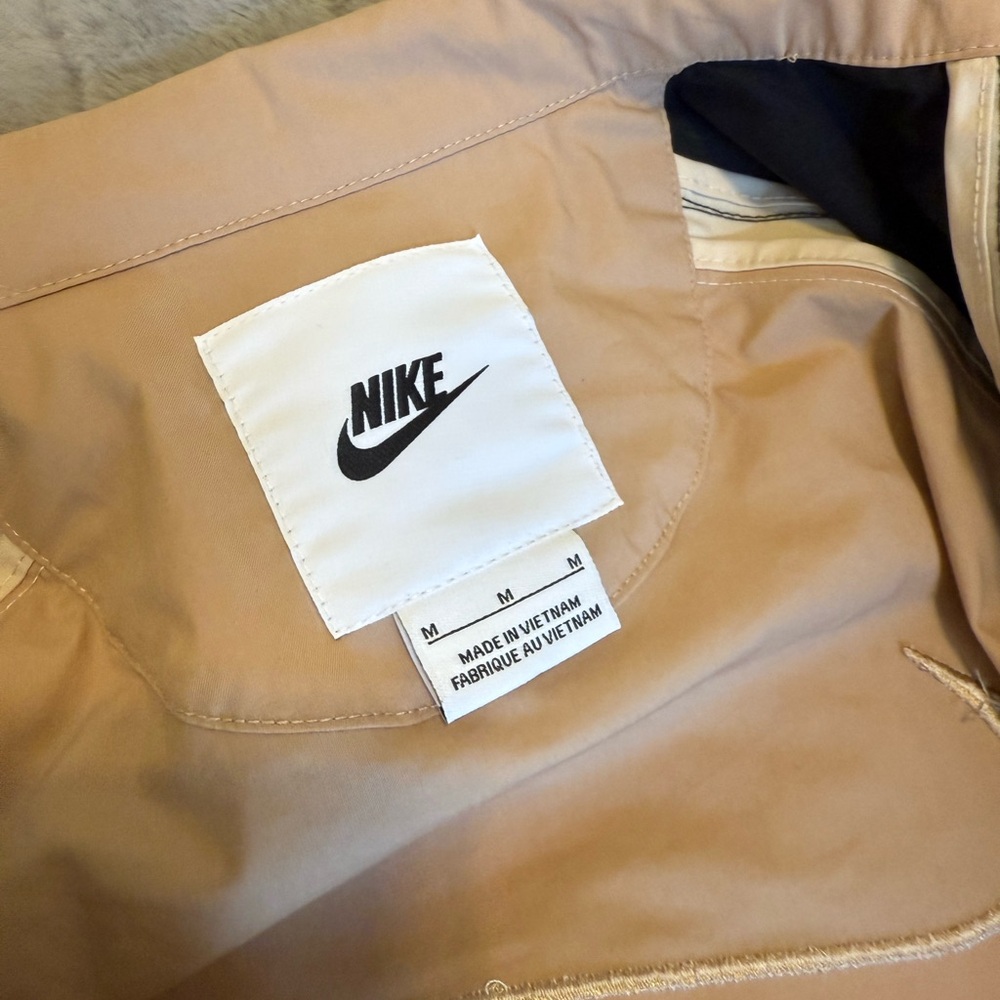 Nike Women's Black Beige Bomber Jacket - Picture 3 of 4